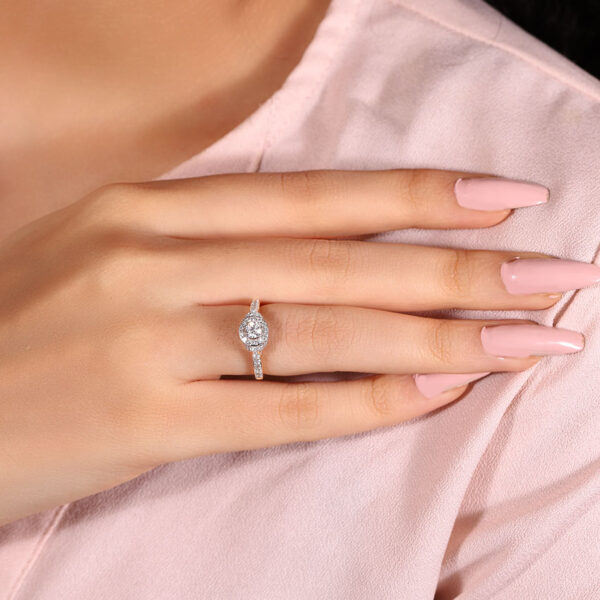 Kyra Halo Solitaire Ring
